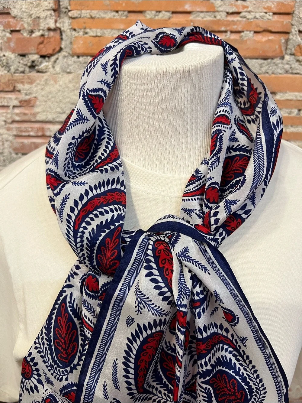 Vintage Vera Neumann Silk Oblong scarf hand rolled red navy paisley design soft